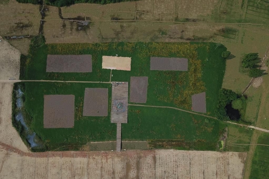  2019年6月23日无人机拍摄的良渚国家考古遗址公园的宫殿区。 新华社记者 黄宗治 摄
