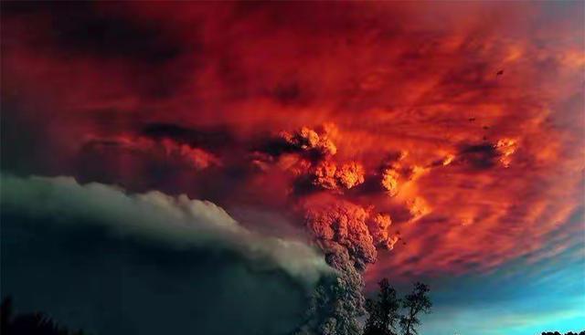 美国黄石火山何时爆发_日本富士山火山爆发能有啥后果_冰岛 火山 爆发